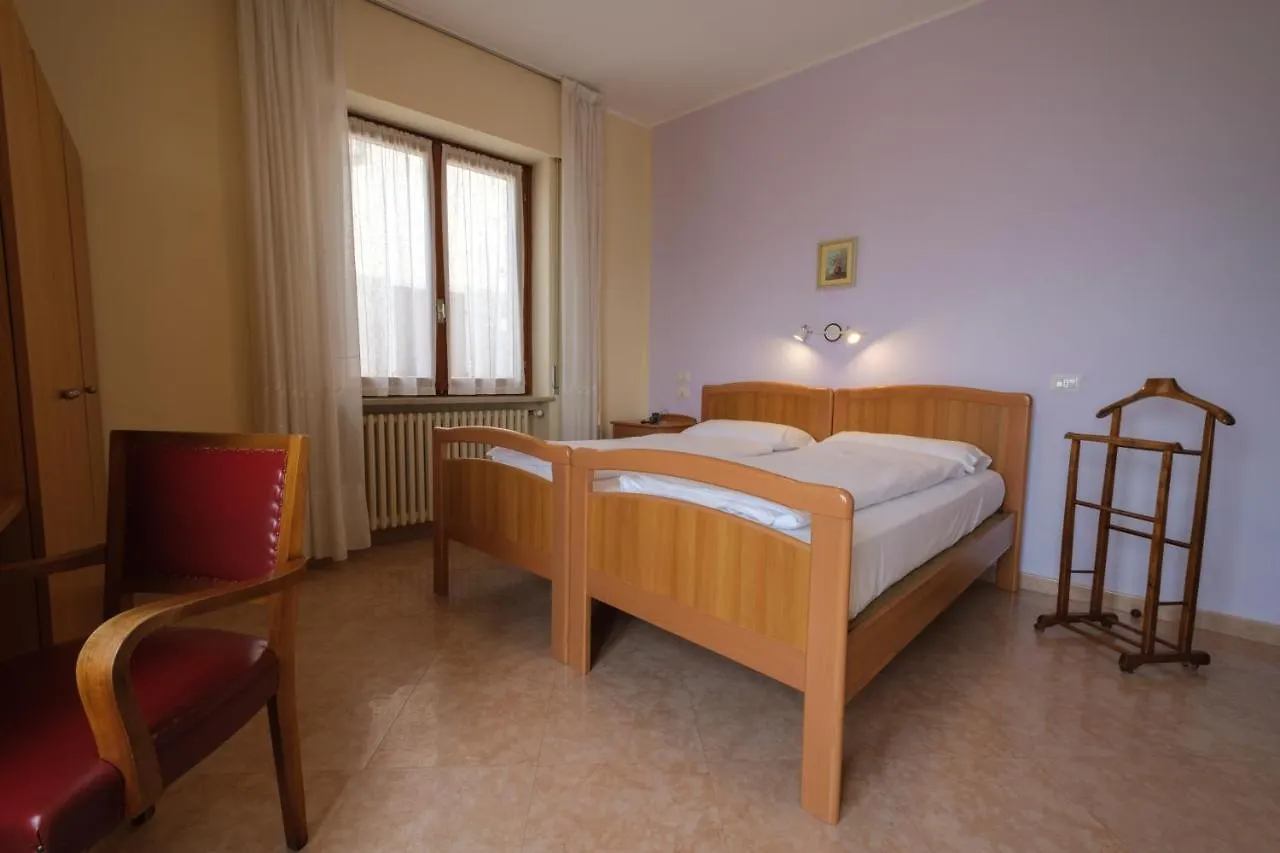 Casa Vacanza - Casa Del Padre Nascimbeni Torri Del Benaco