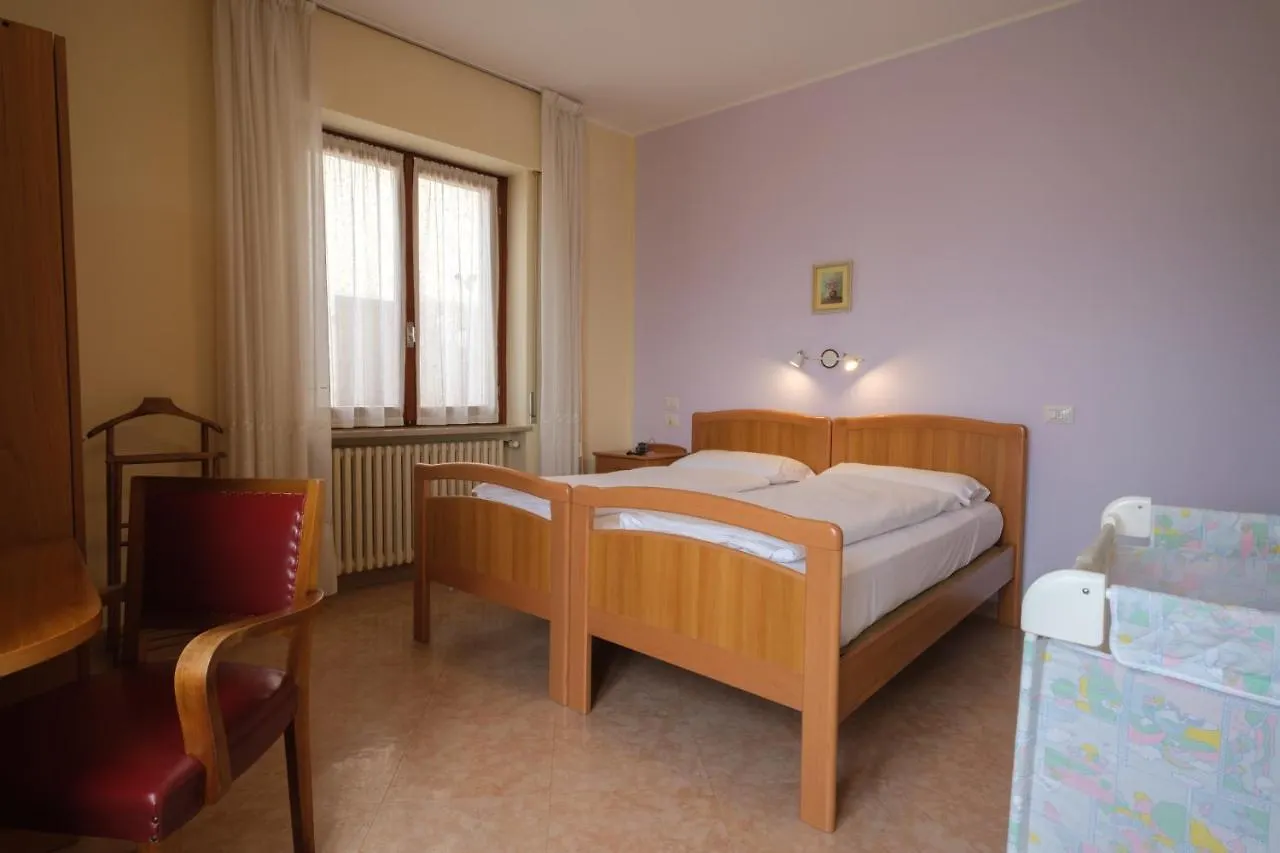 Maison d'hôtes Casa Vacanza - Casa Del Padre Nascimbeni Torri Del Benaco