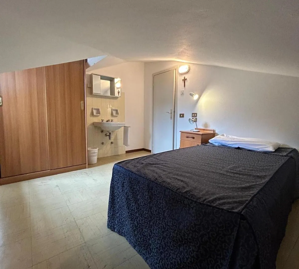 Casa Vacanza - Casa Del Padre Nascimbeni Torri Del Benaco 0*,