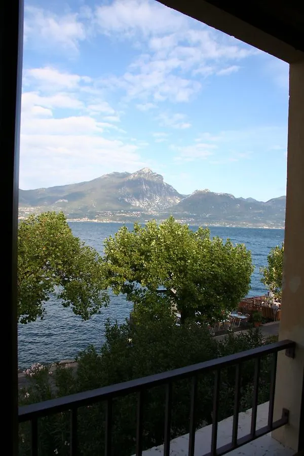 Casa Vacanza - Casa Del Padre Nascimbeni Torri Del Benaco