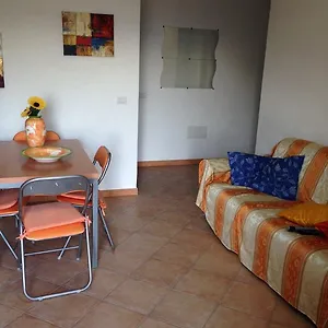 https://casa-enrico-badesi.in-sardinia.net