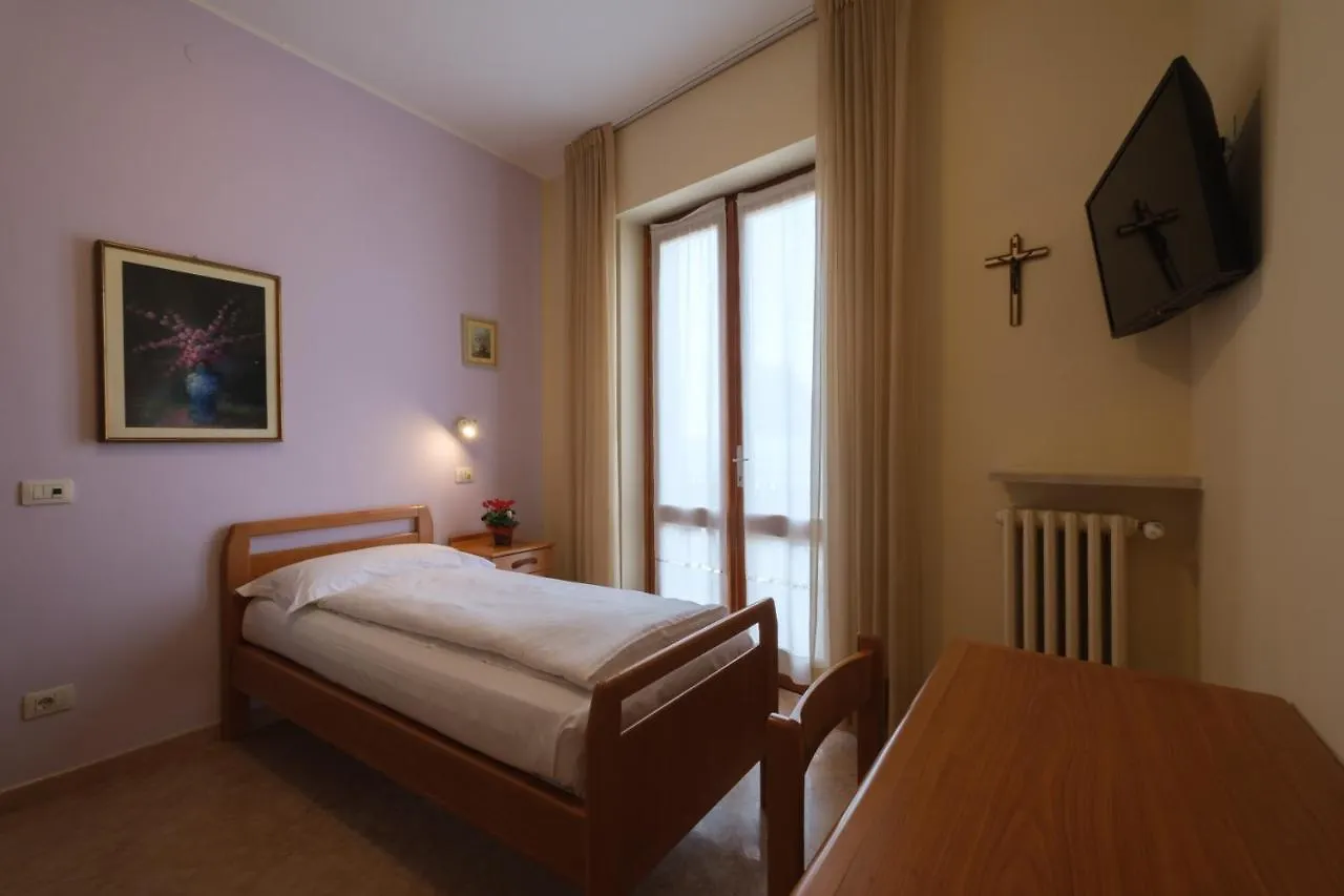 Pensionat Casa Vacanza - Casa Del Padre Nascimbeni Torri Del Benaco