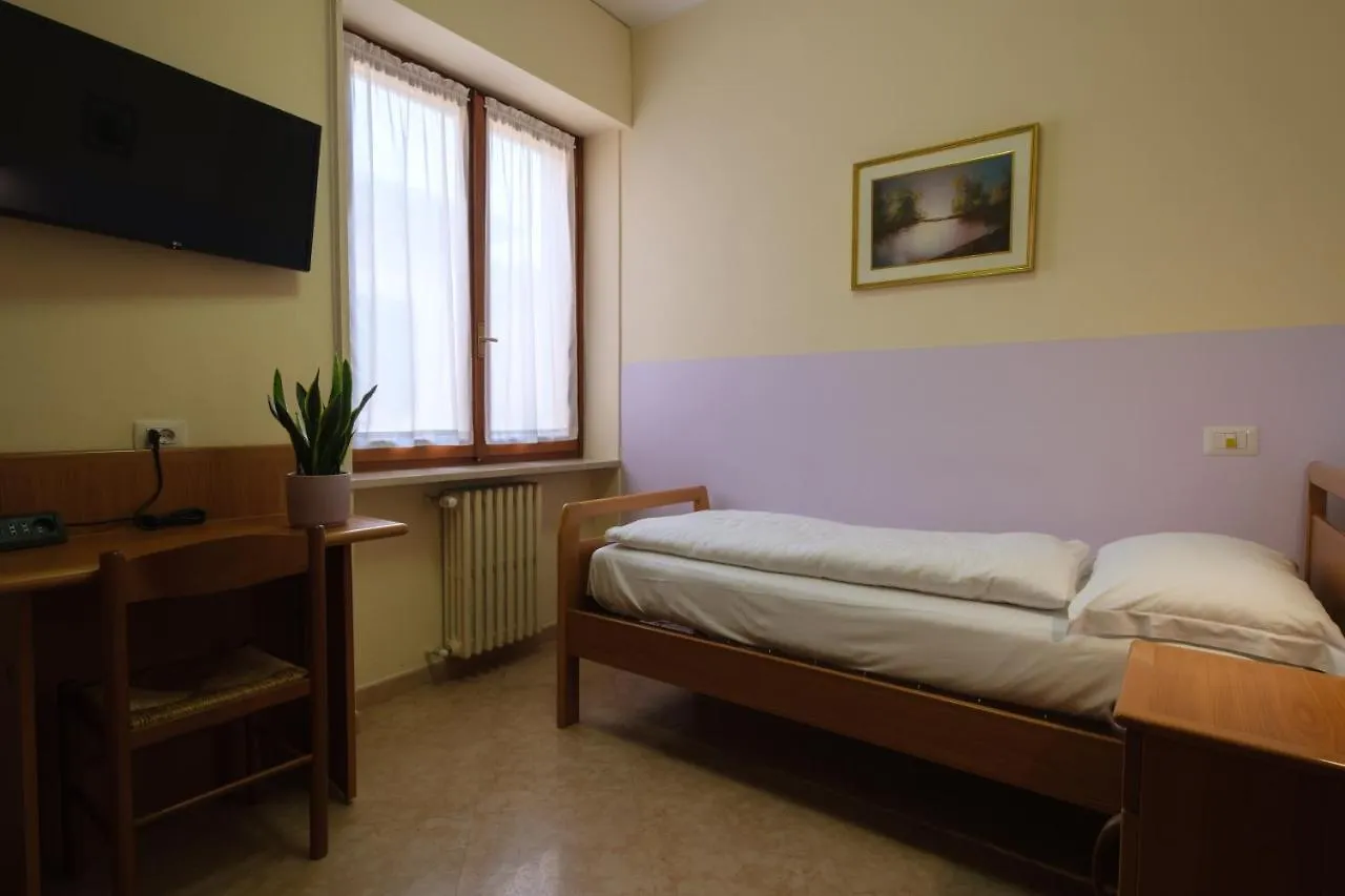 Casa Vacanza - Casa Del Padre Nascimbeni Torri Del Benaco Pensionat