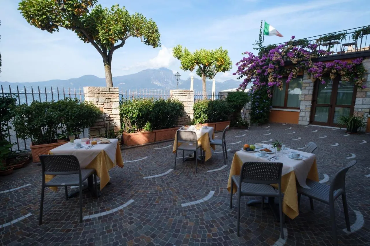 Hotel Casa Vacanza - Casa del Padre Nascimbeni Torri Del Benaco